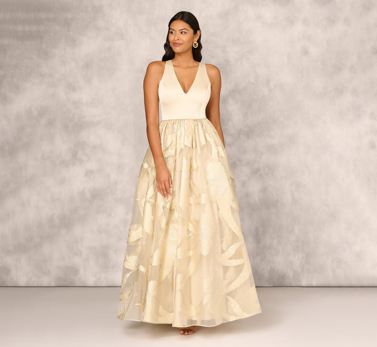 Metallic Jacquard Sleeveless Ball Gown With Crinoline Details - Light Gold | Adrianna Papell