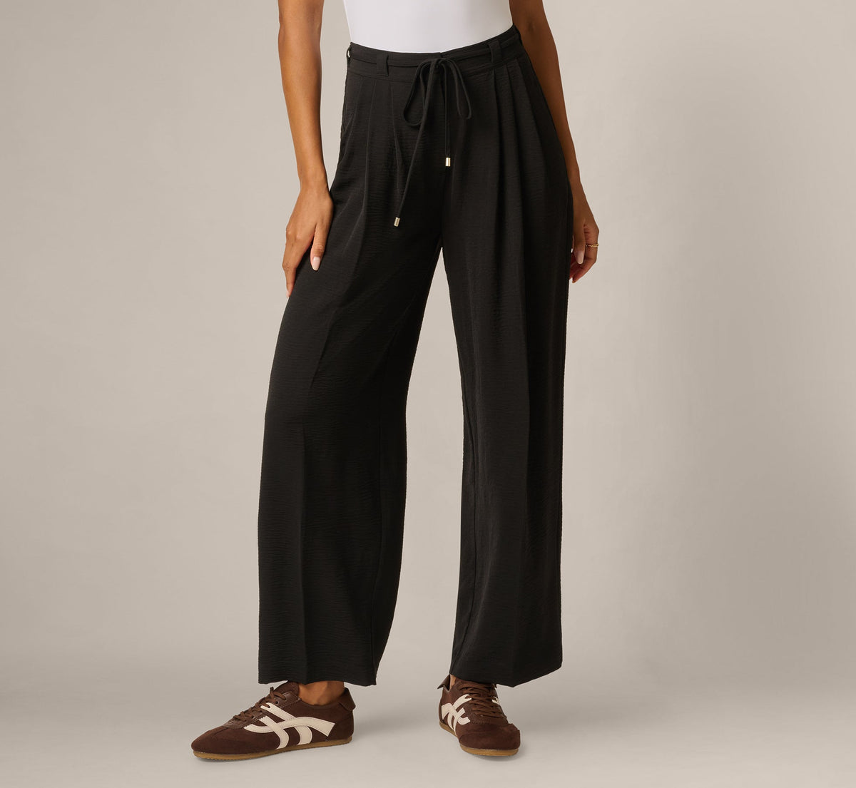 Tie Belt Airflow Pleated Wide Leg Pant - Black | Adrianna Papell