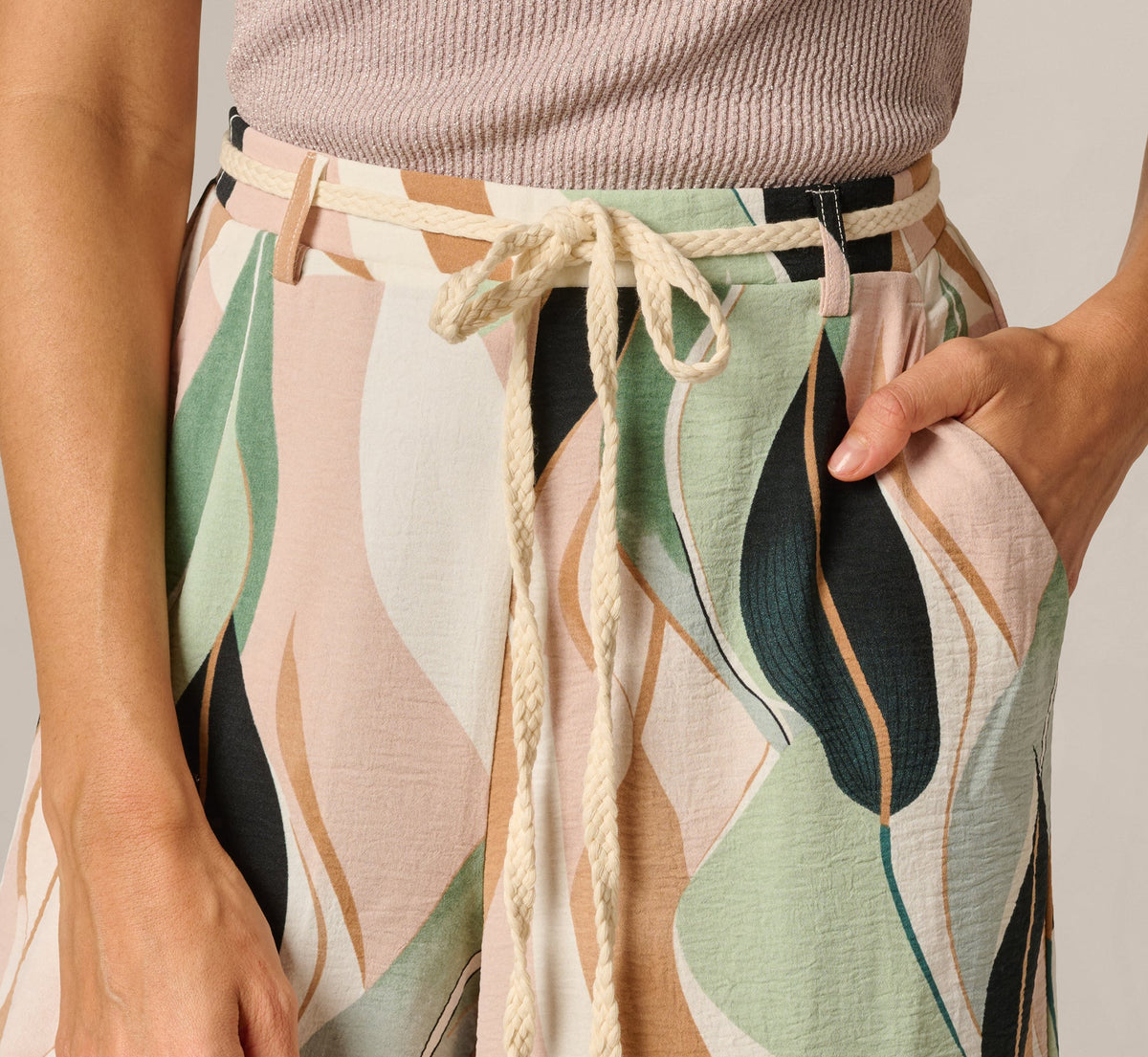 Rope Belt Floral Printed Wide Leg Pant - Seafoam Flowing Leaf | Adrianna Papell