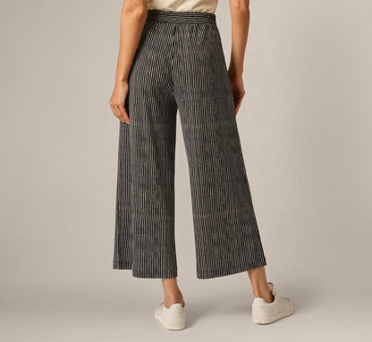 Wide Leg Tie Belt Stretch Pant - Black Ripple Stripe | Adrianna Papell