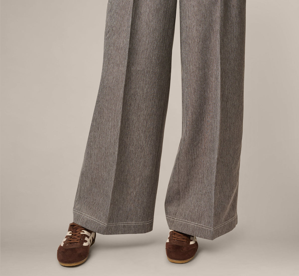 Belted Topstitch Wide Leg Pleat Pant - Slate Grey Ivory | Adrianna Papell