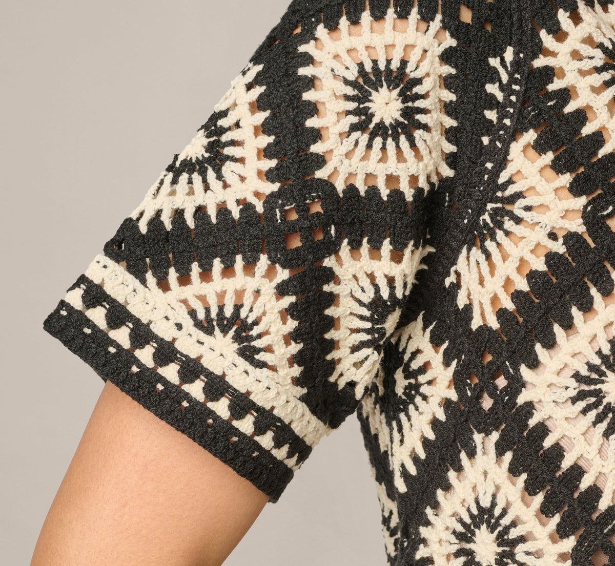 Short Sleeve Open Diamond Knit Crochet Top - Black Cream | Adrianna Papell